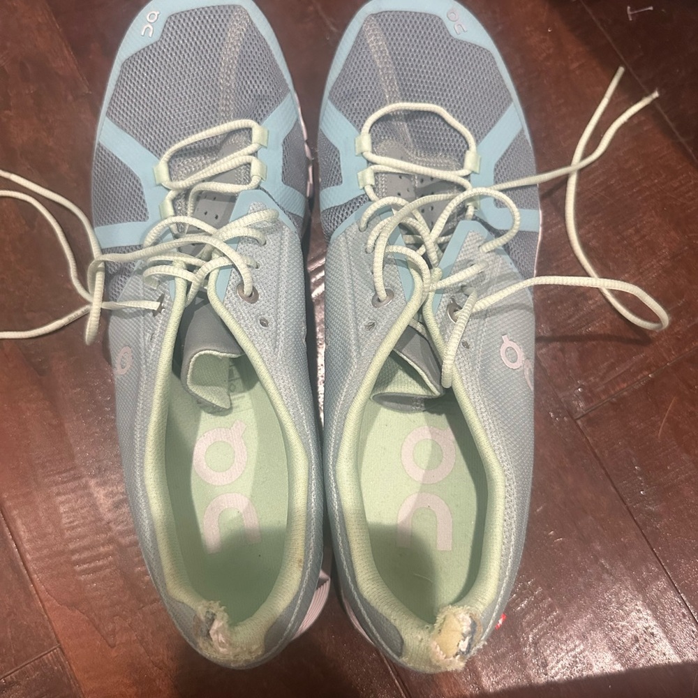 On Running Women's Sky Blue Athletic Shoes